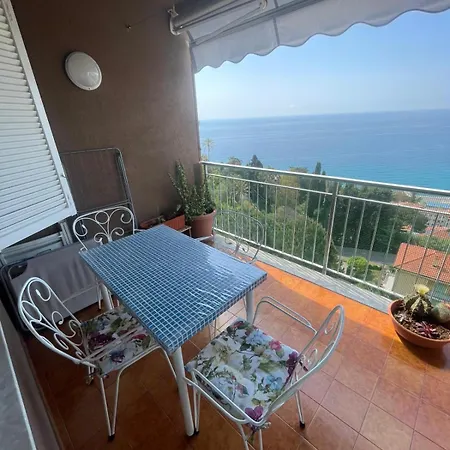 Apartment La Porta Sul Mare Ospedaletti
