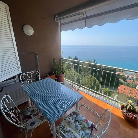 La Porta Sul Mare Apartment Ospedaletti