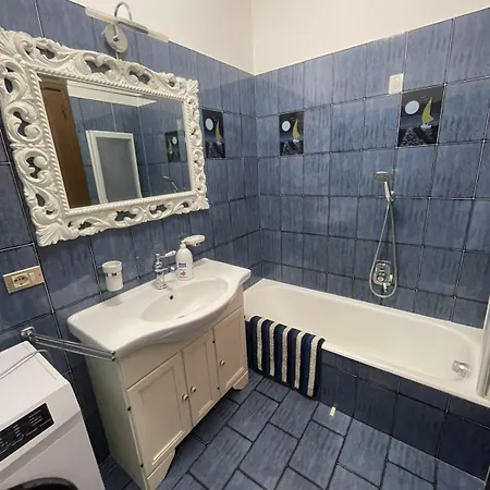 La Porta Sul Mare Apartment *